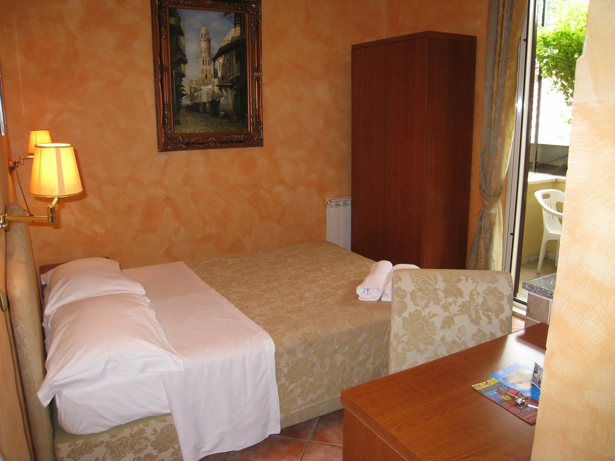Hotel Residenza Camilla Rzym Zewnętrze zdjęcie